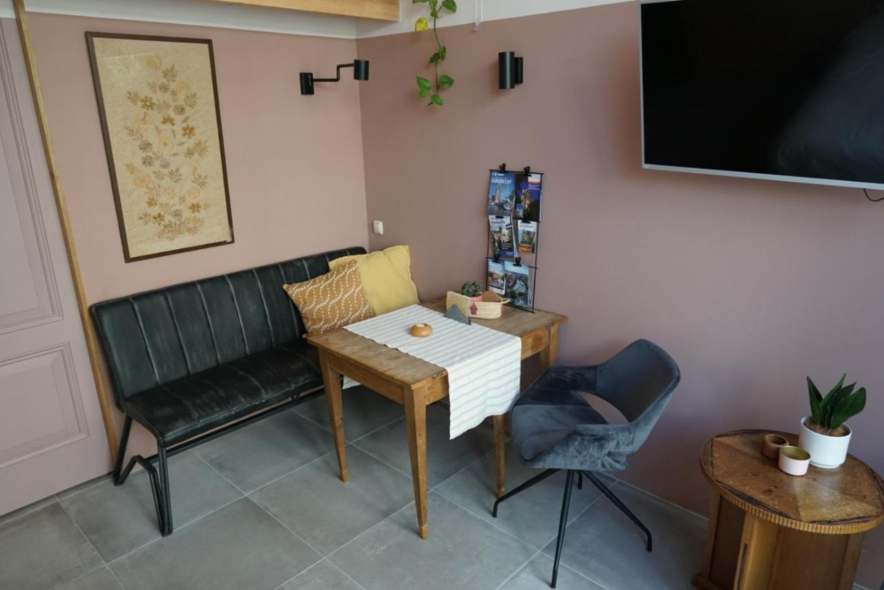 B&B De Warmoes Дордрехт Экстерьер фото