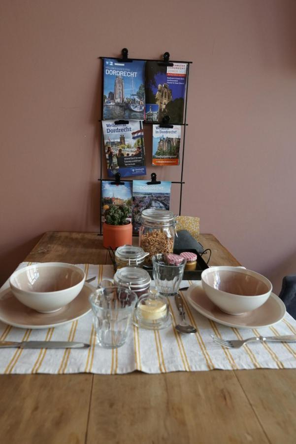 B&B De Warmoes Дордрехт Экстерьер фото